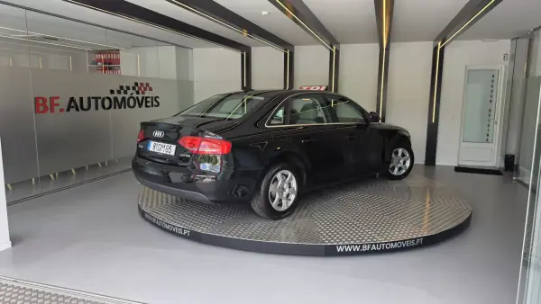 Audi A4 2008 - 9750 EUR, 235508 km - AUTO.MOTO.pt - 235508km - foto 4 de 51