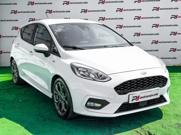 Ford Fiesta 2018 - 12500 EUR, 99424 km - AUTO.MOTO.pt - 99424km - foto 3 de 25