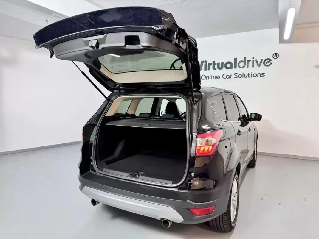 Ford Kuga 2017 - 11750 EUR, 111000 km - 111000km - foto 51 de 55