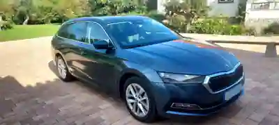 Skoda Octavia Break 2021 — foto 2 de 5