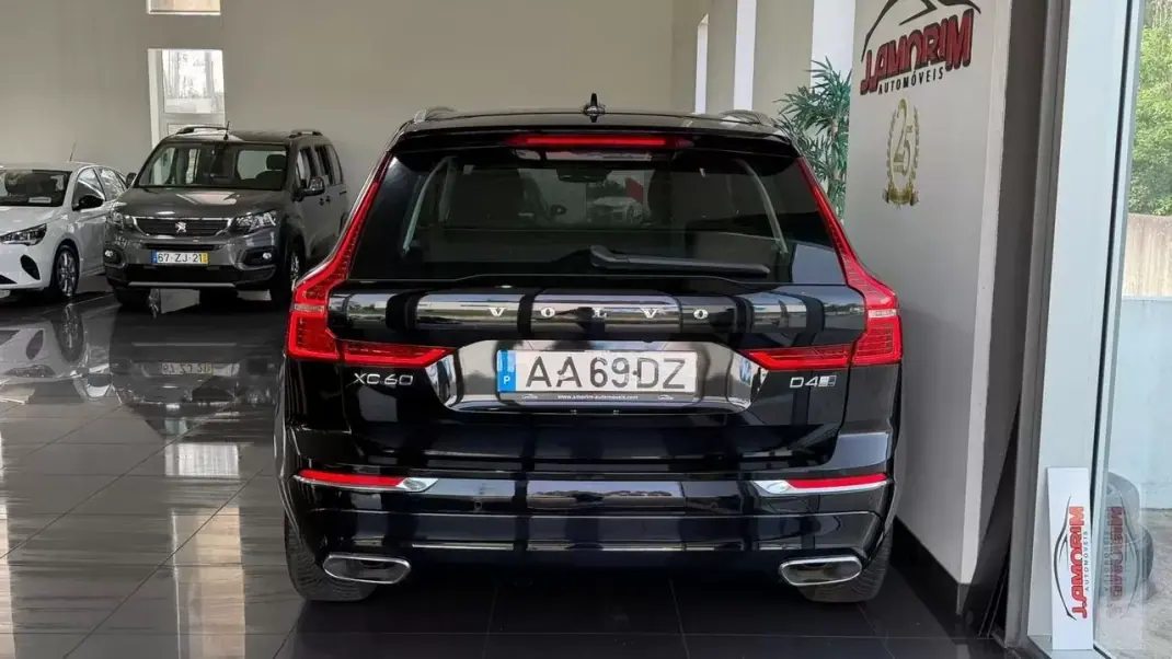 Volvo XC 60 2020 - 34999 EUR, 59321 km - AUTO.MOTO.pt - 59321km - foto 5 de 38