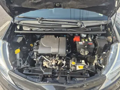 Toyota Yaris 2012 - 8900 EUR, 148050 km - AUTO.MOTO.pt - 148050km - foto 27 de 30