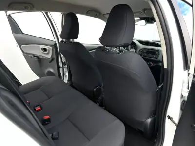 Toyota Yaris 2019 - 11500 EUR, 35900 km - AUTO.MOTO.pt - 35900km - foto 19 de 21