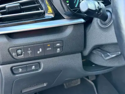 Kia e-Niro 2020 - 19900 EUR, 67500 km - AUTO.MOTO.pt - 67500km - foto 17 de 23