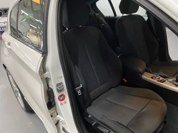 BMW 116 2017 - 18750 EUR, 127000 km - AUTO.MOTO.pt - 127000km - foto 17 de 20