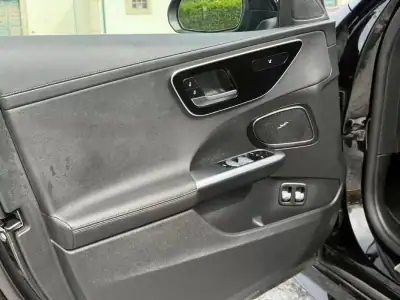 Mercedes-Benz C 300 2022 - 38999 EUR, 114000 km - AUTO.MOTO.pt - 114000km - foto 9 de 29
