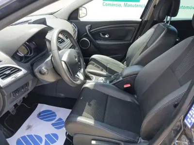 Renault Mégane Sport Tourer 2010 - 6850 EUR, 158137 km - AUTO.MOTO.pt - 158137km - foto 15 de 24