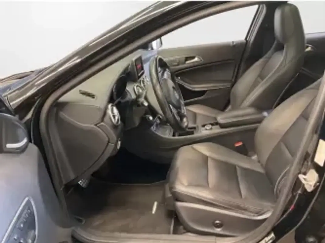 Mercedes-Benz GLA 220 2014 - 21990 EUR, 197316 km - AUTO.MOTO.pt - 197316km - foto 5 de 12