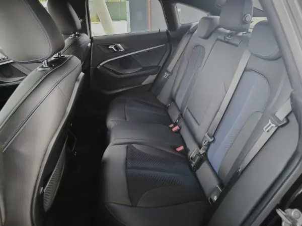 BMW 216 Gran Coupé 2021 - 25950 EUR, 88000 km - AUTO.MOTO.pt - 88000km - foto 43 de 59