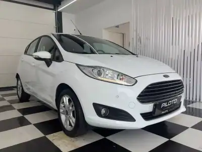 Ford Fiesta 2015 - 9990 EUR, 126498 km - AUTO.MOTO.pt - 126498km - foto 4 de 23