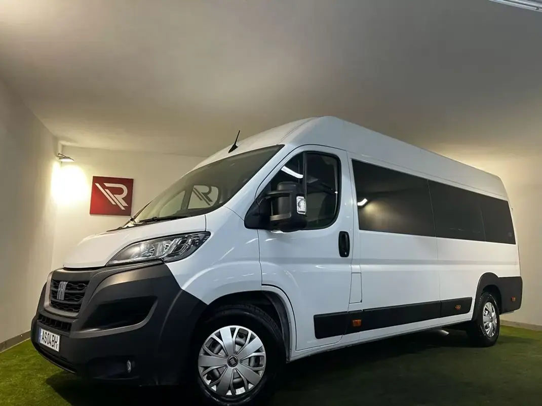 Fiat Ducato 2022 - 29500 EUR, 120000 km - AUTO.MOTO.pt - 120000km - foto 1 de 26
