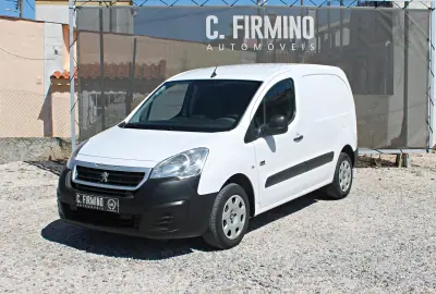 Peugeot Partner 2015 - 12450 EUR, 137164 km - 137164km - foto 1 de 20