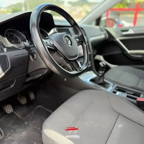 Volkswagen Golf 2019 - 16900 EUR, 179000 km - AUTO.MOTO.pt - 179000km - foto 15 de 15