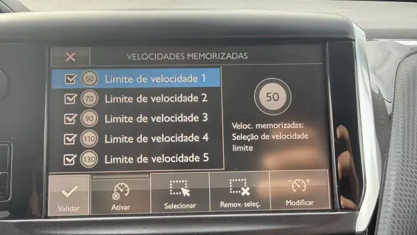 Peugeot 2008 2016 - 10590 EUR, 55500 km - AUTO.MOTO.pt - 55500km - foto 27 de 36