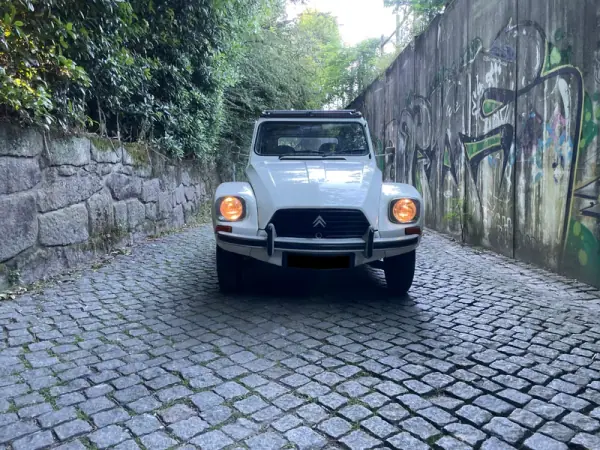 Citroën Dyane 1979 - 7900 EUR, 92000 km - AUTO.MOTO.pt - 92000km - foto 30 de 38