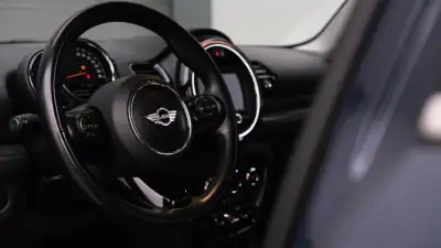 MINI Clubman 2019 - 14800 EUR, 267000 km - AUTO.MOTO.pt - 267000km - foto 9 de 23