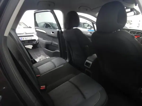 Citroën C4 2011 - 6750 EUR, 200000 km - AUTO.MOTO.pt - 200000km - foto 16 de 21