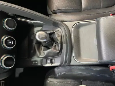 Jaguar E-Pace 2018 - 20899 EUR, 129000 km - 129000km - foto 41 de 48