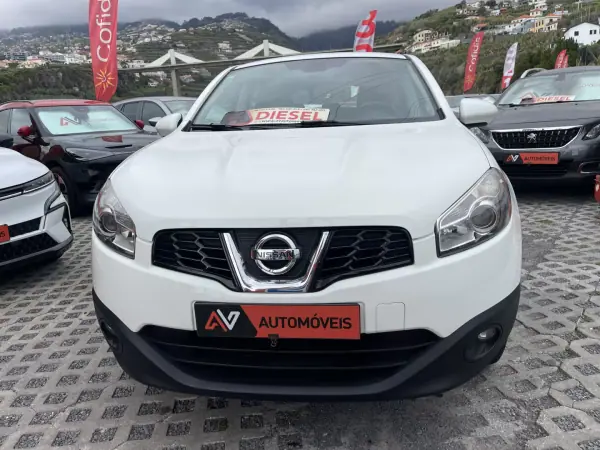 Nissan Qashqai 2011 - 10950 EUR, 178609 km - AUTO.MOTO.pt - 178609km - foto 2 de 12
