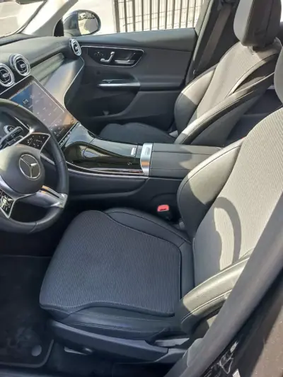 Mercedes-Benz GLC 300 2023 - 59999 EUR, 21000 km - AUTO.MOTO.pt - 21000km - foto 11 de 19