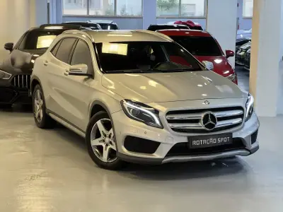 Mercedes-Benz GLA 200 2015 - 21990 EUR, 120000 km - AUTO.MOTO.pt - 120000km - foto 2 de 33