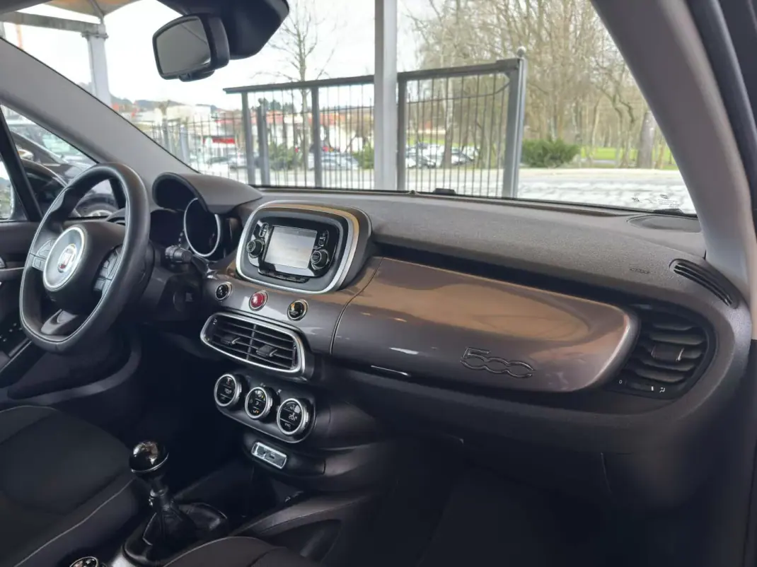 Fiat 500X 2015 - 12500 EUR, 129217 km - AUTO.MOTO.pt - 129217km - foto 30 de 31