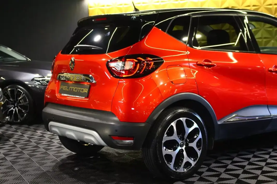 Renault Captur 2019 - 14900 EUR, 80047 km - AUTO.MOTO.pt - 80047km - foto 12 de 31
