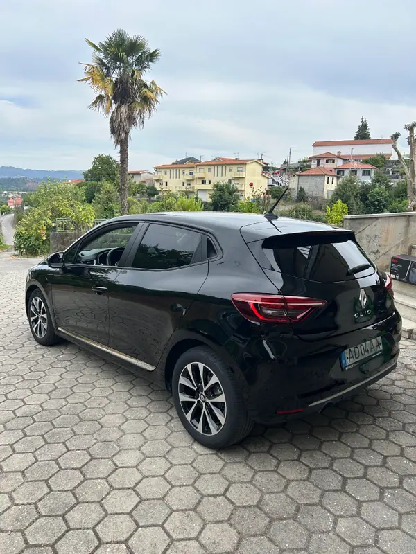 Renault Clio 2020 - 13500 EUR, 89140 km - AUTO.MOTO.pt - 89140km - foto 3 de 15