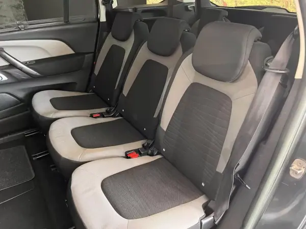 Citroën C4 Grand Picasso 2014 - 12900 EUR, 250524 km - AUTO.MOTO.pt - 250524km - foto 12 de 15