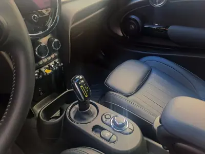 MINI Cooper 2023 - 22500 EUR, 9500 km - AUTO.MOTO.pt - 9500km - foto 13 de 22