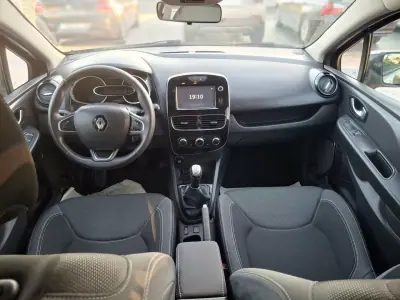 Renault Clio 2018 - 1295 EUR, 57123 km - AUTO.MOTO.pt - 57123km - foto 10 de 11
