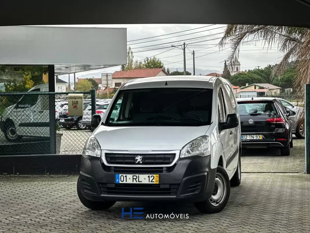 Peugeot PARTNER 1.6 HDI L2 2016 - 10890 EUR, 207000 km - AUTO.MOTO.pt - 207000km - foto 1 de 11