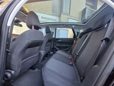 Peugeot 308 SW 2019 - 12990 EUR, 133000 km - AUTO.MOTO.pt - 133000km - foto 7 de 13