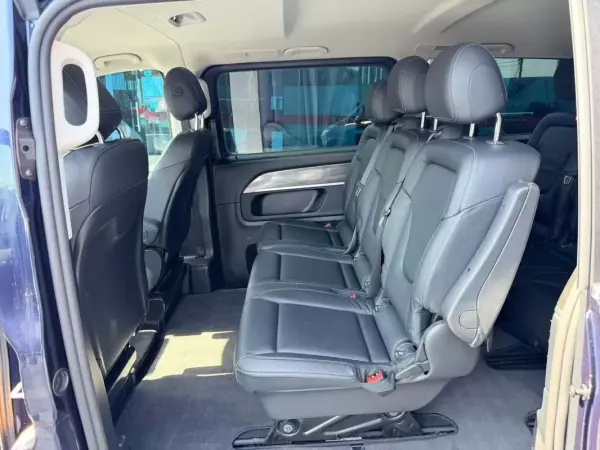 Mercedes-Benz V 250 2021 - 55500 EUR, 120000 km - AUTO.MOTO.pt - 120000km - foto 11 de 13