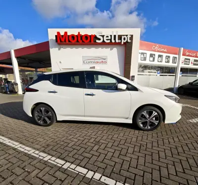 Nissan Leaf 2020 - 21600 EUR, 25600 km - AUTO.MOTO.pt - 25600km - foto 9 de 12
