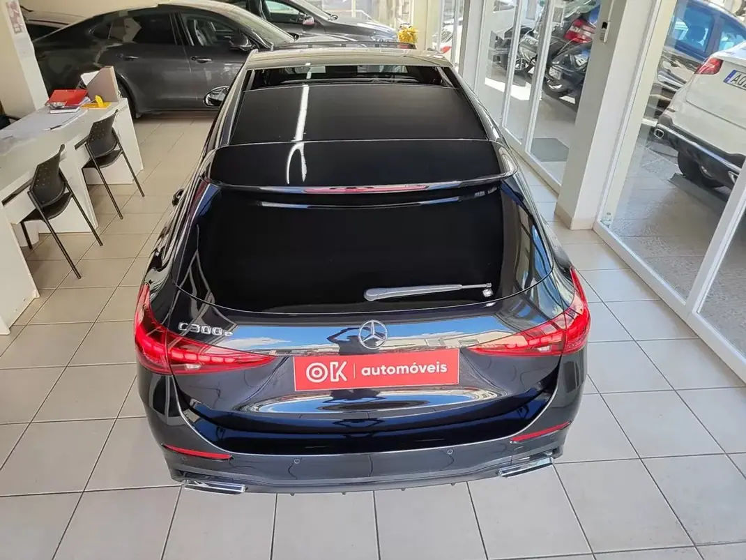 Mercedes-Benz C 300 2022 - 37250 EUR, 64900 km - AUTO.MOTO.pt - 64900km - foto 10 de 37
