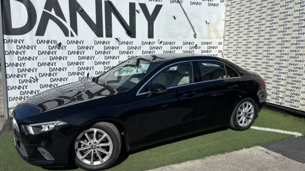 Mercedes-Benz A 200 Limousine 2019 - 23990 EUR, 115000 km - AUTO.MOTO.pt - 115000km - foto 2 de 14