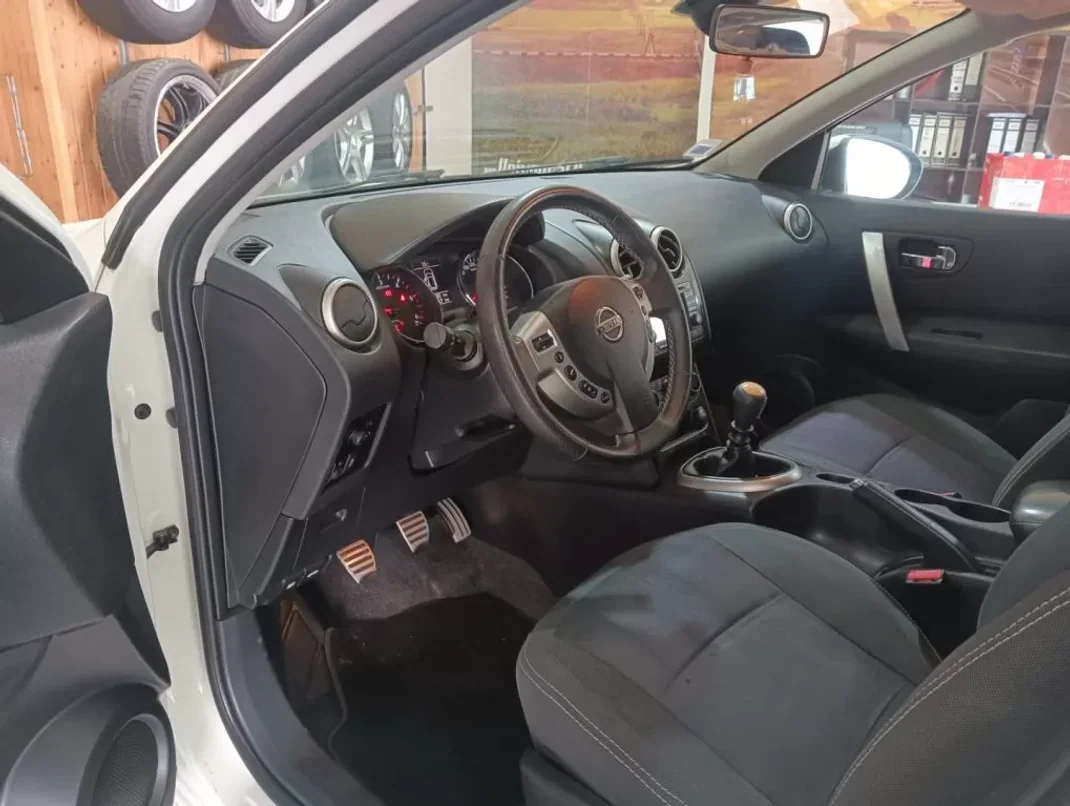 Nissan Qashqai 2012 - 11900 EUR, 226000 km - AUTO.MOTO.pt - 226000km - foto 7 de 16