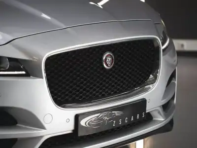 Jaguar F-Pace 2017 - 23990 EUR, 91000 km - AUTO.MOTO.pt - 91000km - foto 10 de 21