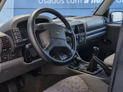 Land Rover Discovery 1998 - 23990 EUR, 193294 km - AUTO.MOTO.pt - 193294km - foto 11 de 28