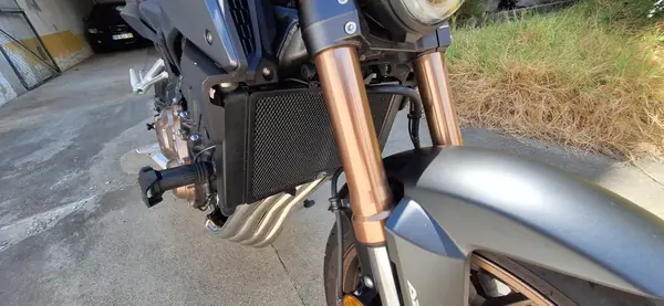 Honda CB650R 2021 - 7000 EUR, 20800 km - AUTO.MOTO.pt - 20800km - foto 3 de 4