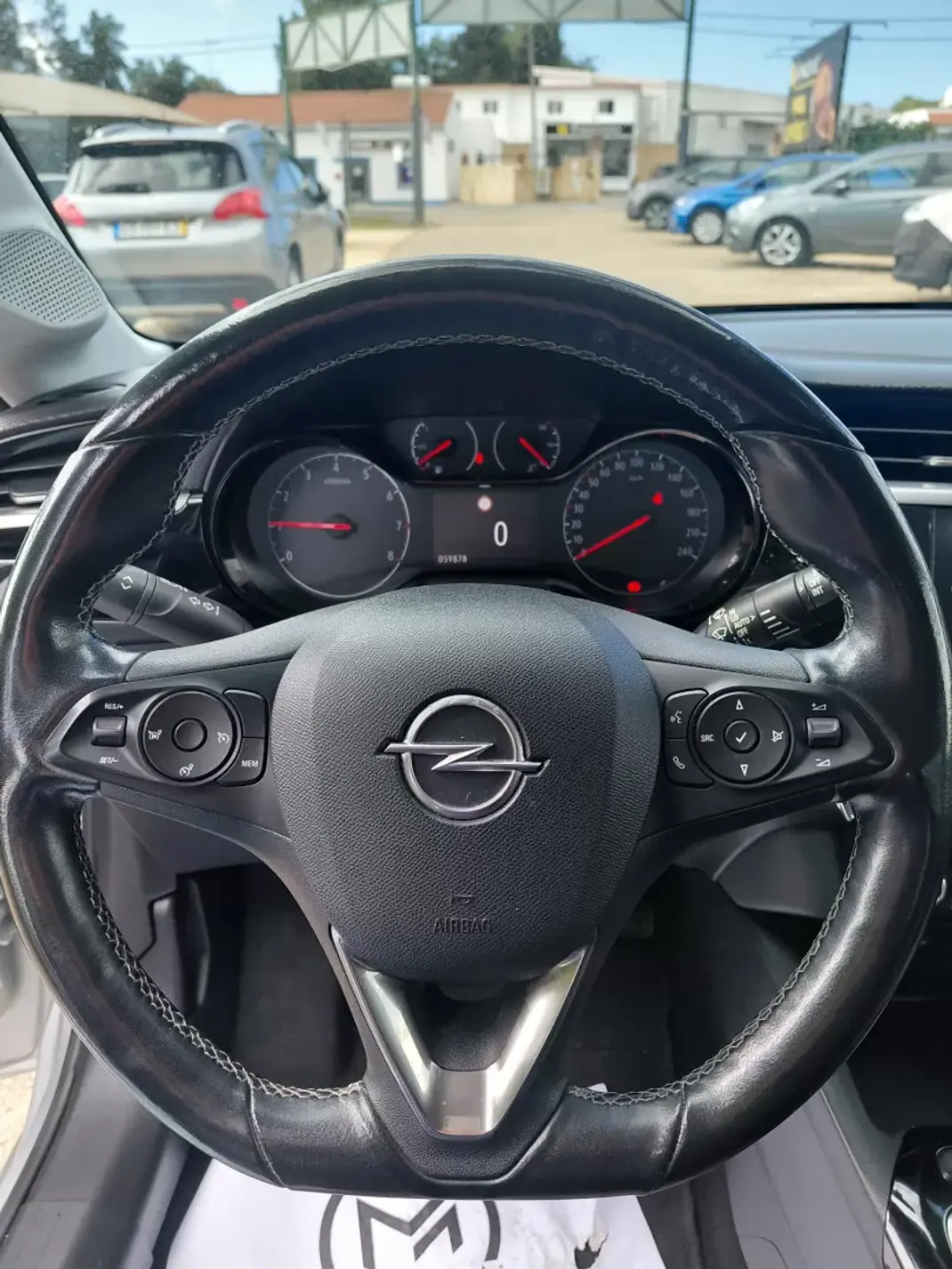 Opel Corsa 2022 - 13900 EUR, 59000 km - AUTO.MOTO.pt - 59000km - foto 4 de 12
