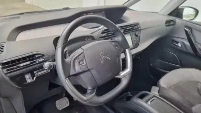 Citroën C4 Grand Picasso 2019 - 19900 EUR, 126000 km - AUTO.MOTO.pt - 126000km - foto 18 de 22