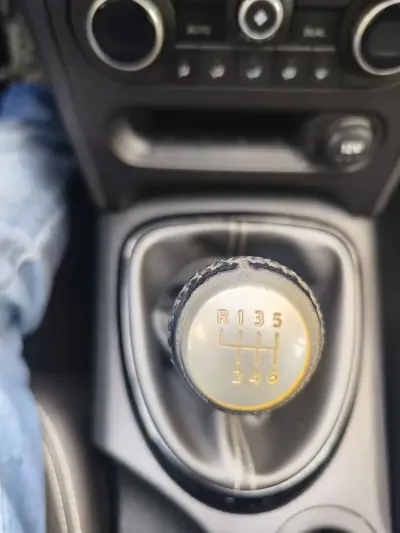 Nissan Qashqai 2013 - 9980 EUR, 197150 km - AUTO.MOTO.pt - 197150km - foto 37 de 40