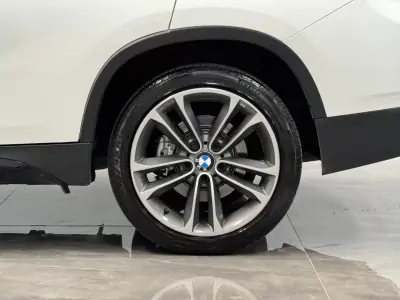 BMW X1 2015 - 16490 EUR, 255000 km - AUTO.MOTO.pt - 255000km - foto 12 de 31