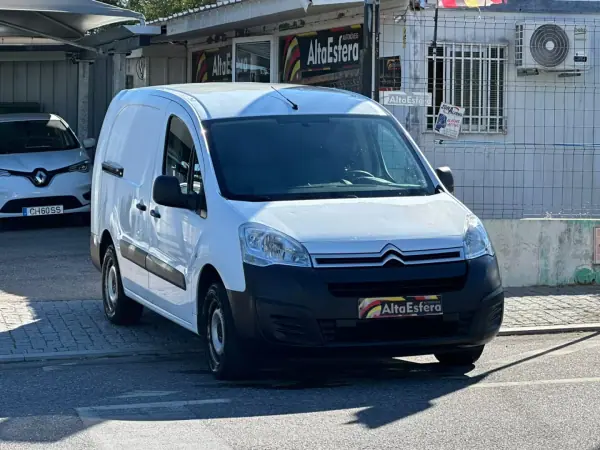 Citroën Berlingo 2016 - 12900 EUR, 101818 km - AUTO.MOTO.pt - 101818km - foto 8 de 27