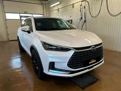 BYD Tang 2025 — foto 2 de 21