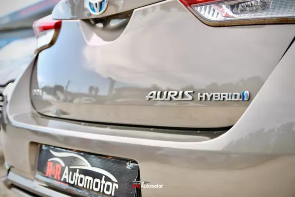 Toyota Auris 2016 - 16500 EUR, 120000 km - AUTO.MOTO.pt - 120000km - foto 8 de 30