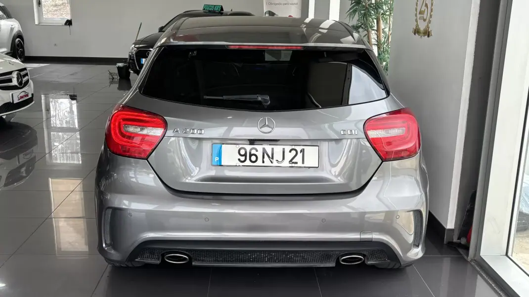 Mercedes-Benz A 200 2012 - 15599 EUR, 248123 km - AUTO.MOTO.pt - 248123km - foto 6 de 9