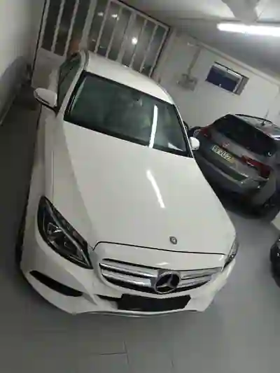 Mercedes-Benz C 180 2015 — foto 3 de 12